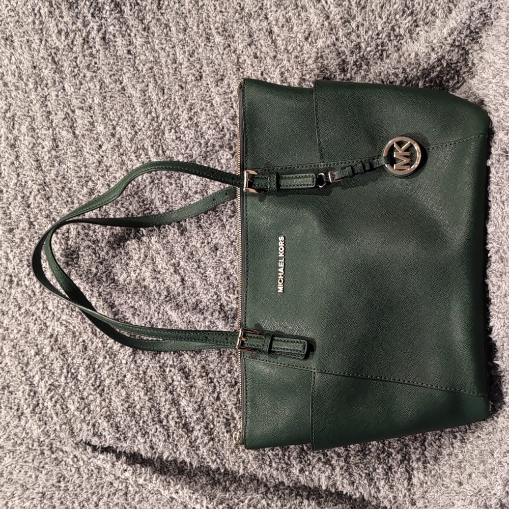 MICHAEL KORSJet Set Top-Zip Saffiano Leather Tote in Moss - Medium
